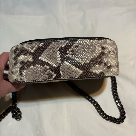 Vittoria Napoli Leather and Python Stylish Crossbody Bag - Picture 4 of 14